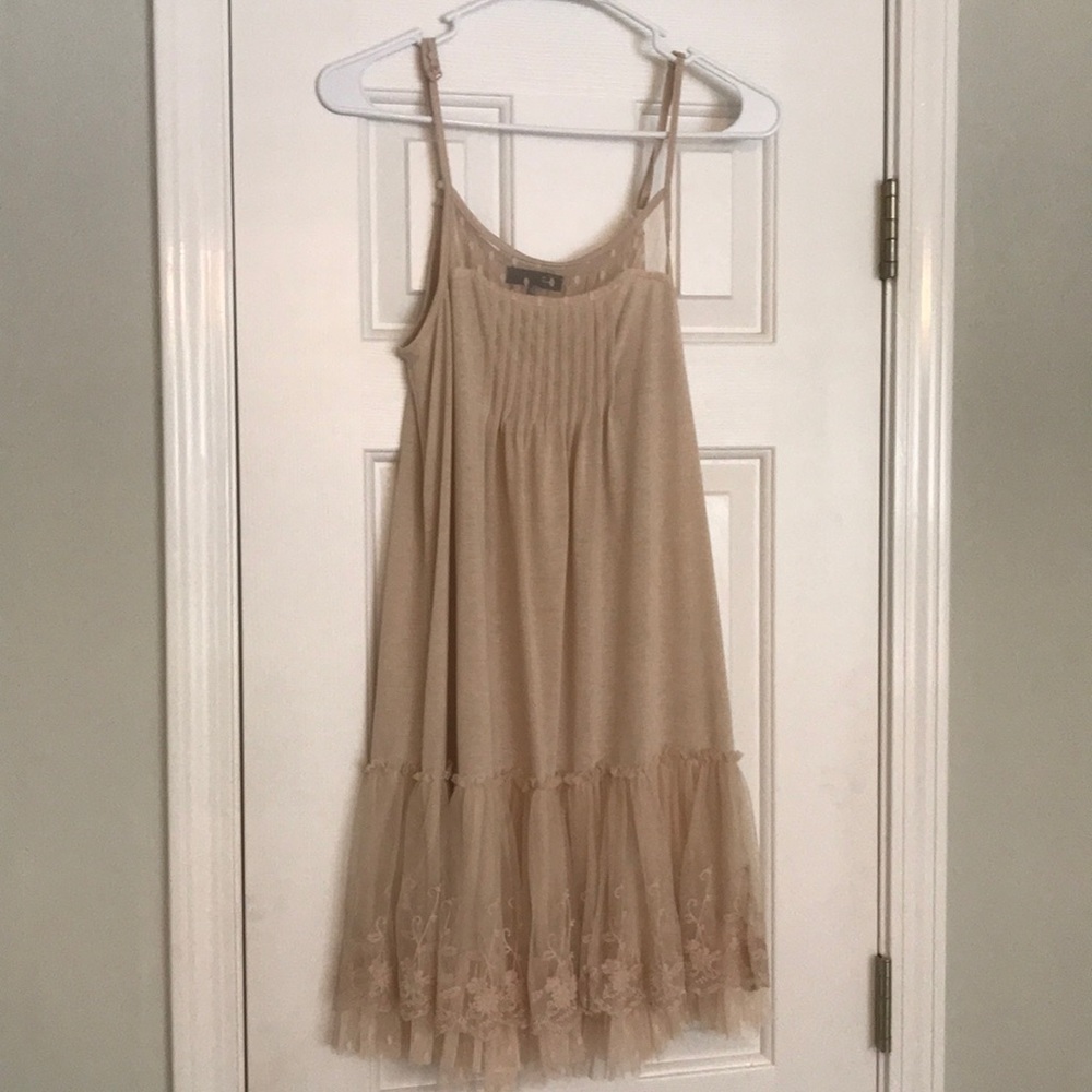 Cream dress/also underdress!Cardigan not included! - Picture 3 of 5